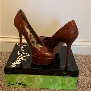 Cute Peep Toe Platforms